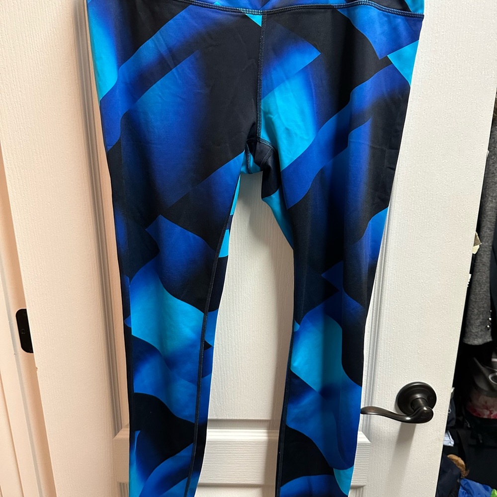 Athleta Women's Blue Geometric Leggings size XL/ NWOT A39